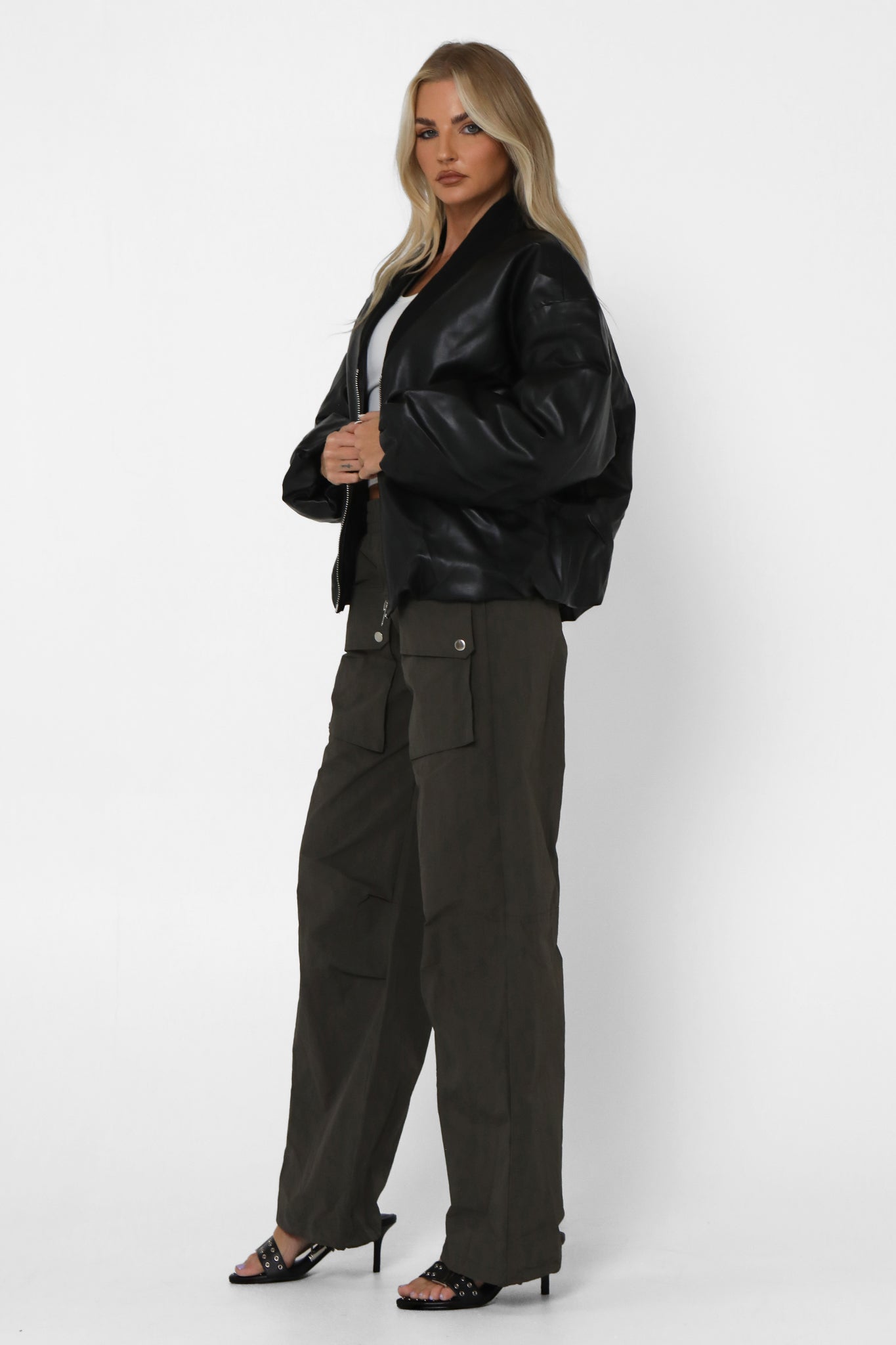 ATTICUS BOMBER | BLACK