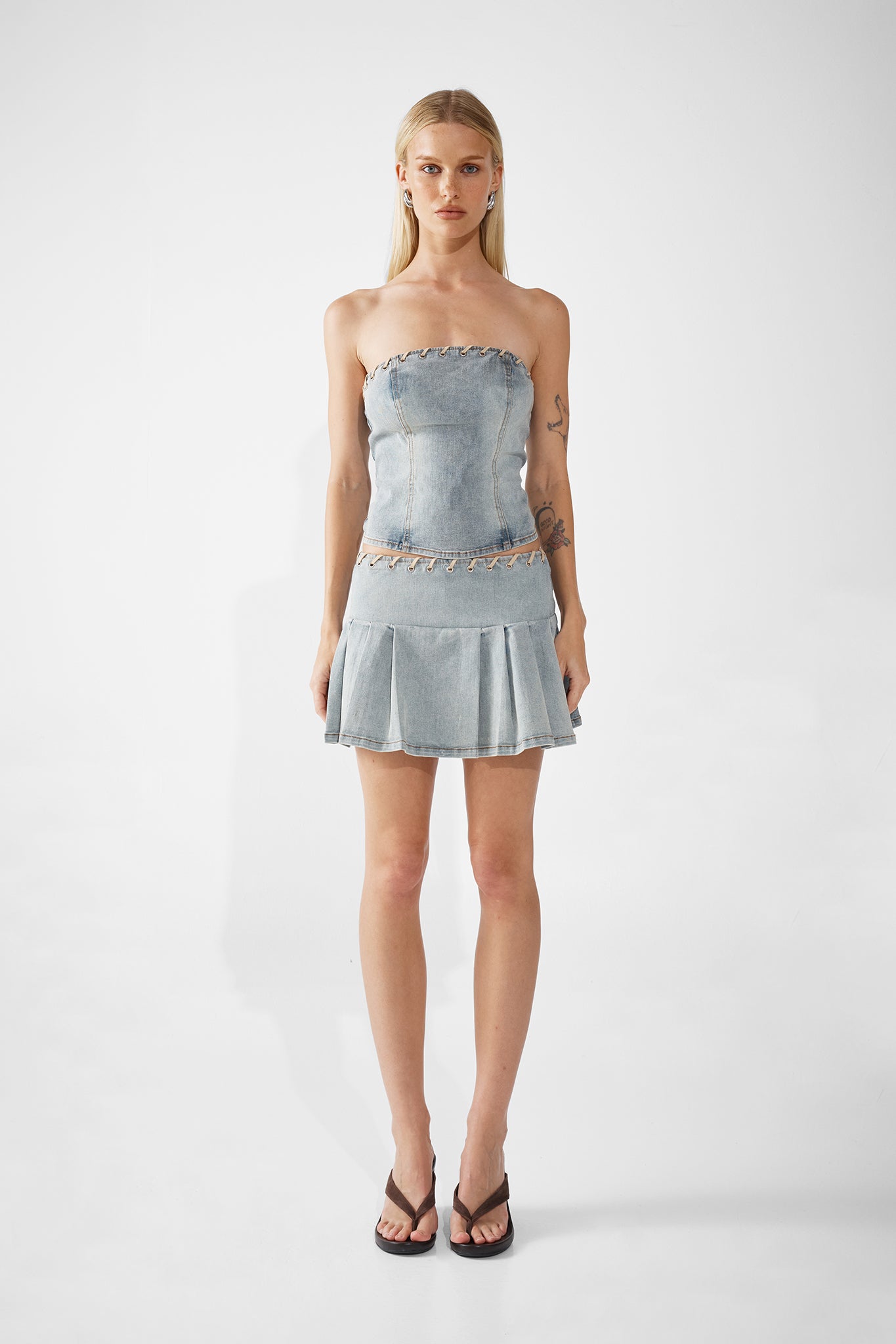 DAVIA MICRO SKIRT | LIGHT DENIM